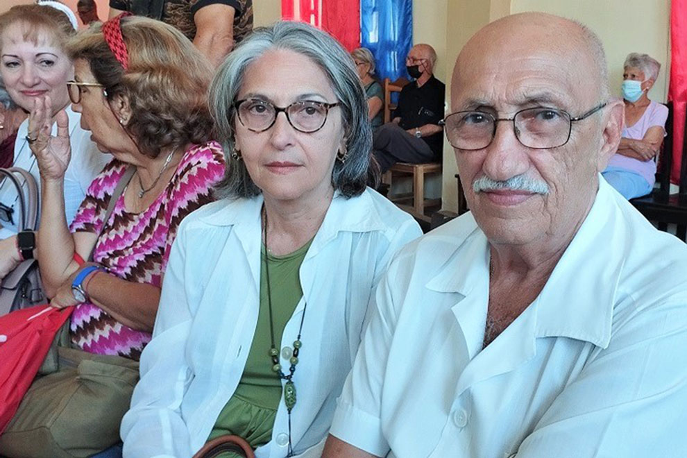 Doctores Isabel Cristina Muñíz Casas y Rubén Moro Rodríguez.