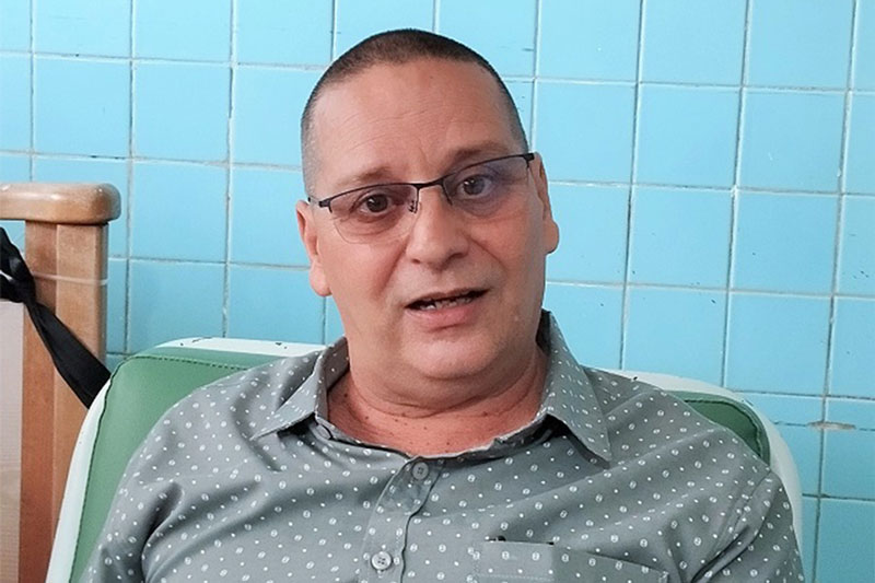 Doctor Ángel Camacho.