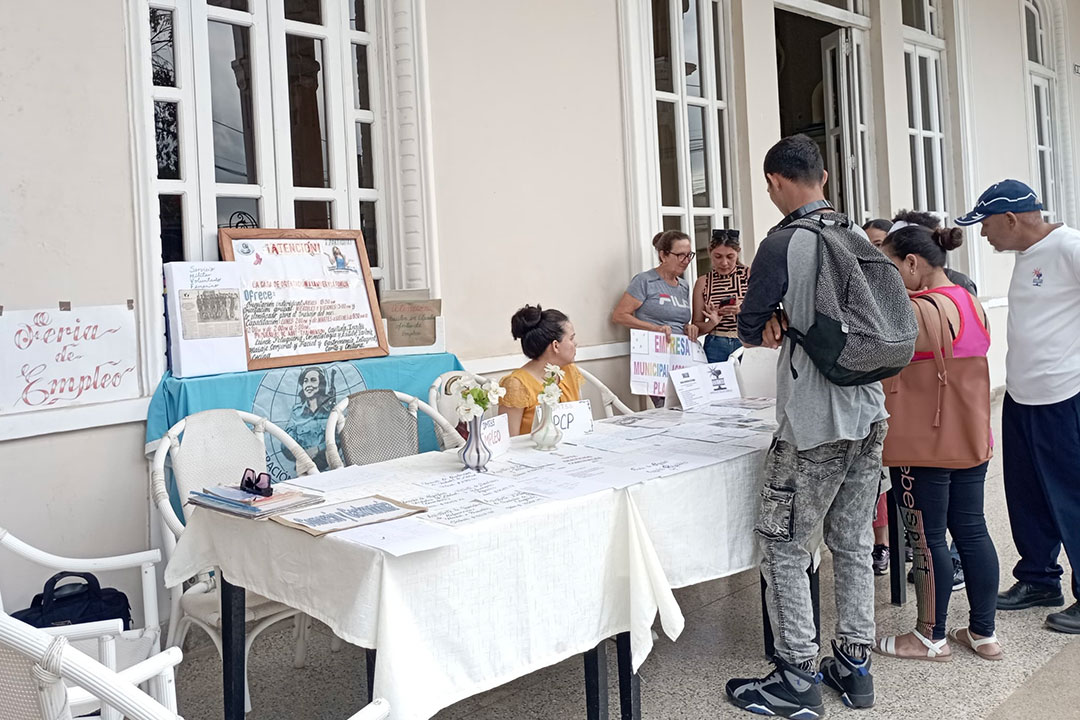 Feria de empleo en Placetas.