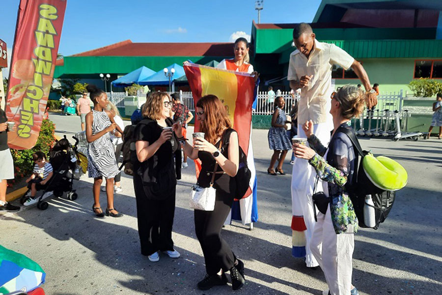Brindis de bienvenida.
